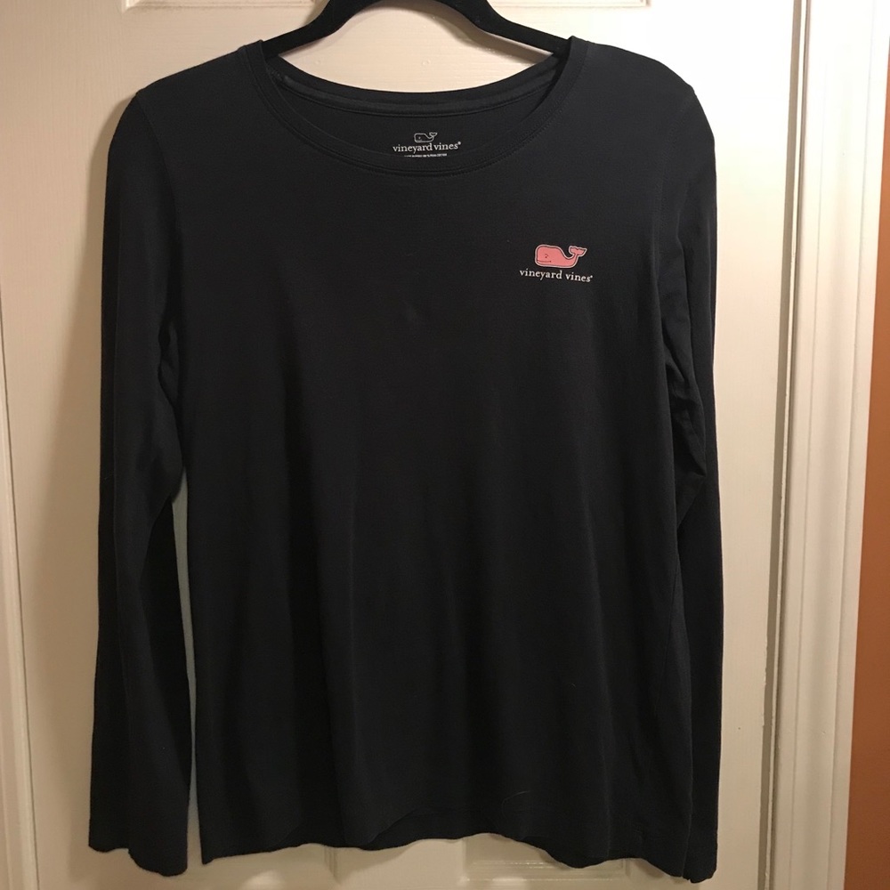 Never worn Vineyard vines long sleeve